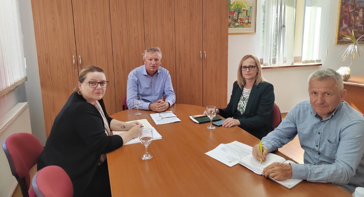 Za što veću prometnu sigurnost đaka pješaka Za što veću prometnu sigurnost đaka pješaka