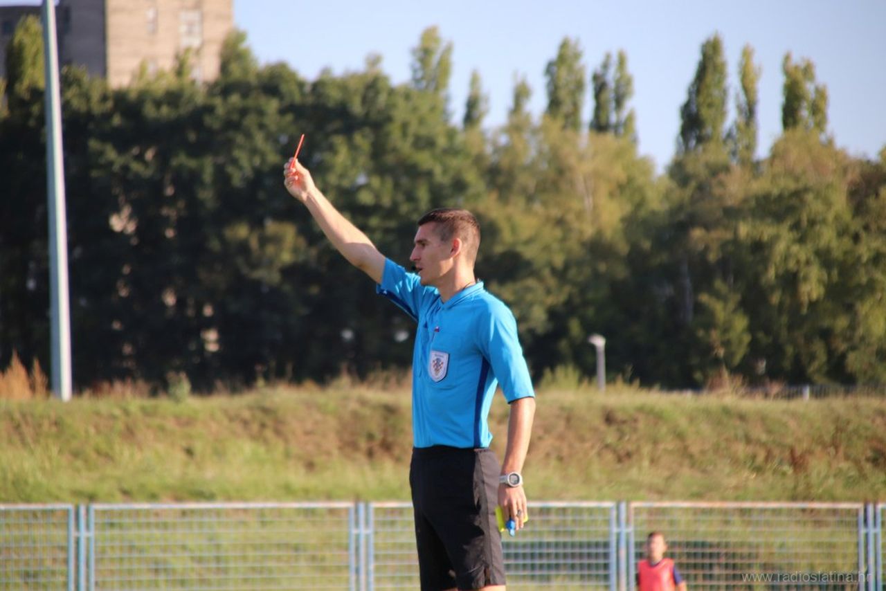 Roberto Dežđek sudio na prvenstvu veterana HNS-a Roberto Dežđek sudio na prvenstvu veterana HNS-a