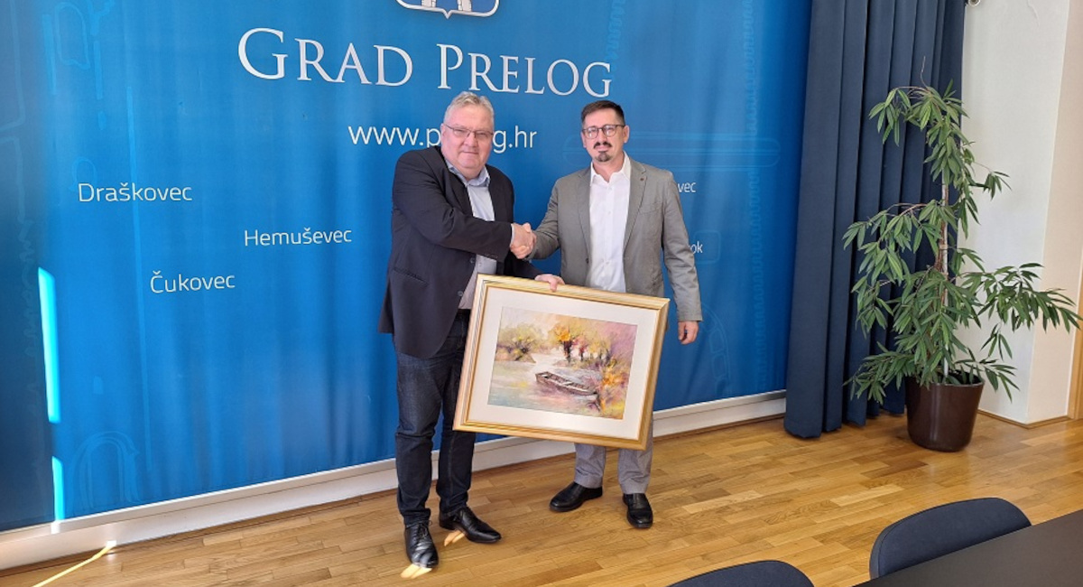 Gradonačelnik Kolarek priredio prijem za novog župnika u Svetom Jurju u Trnju Silvia Košćaka Gradonačelnik Kolarek priredio prijem za novog župnika u Svetom Jurju u Trnju Silvia Košćaka