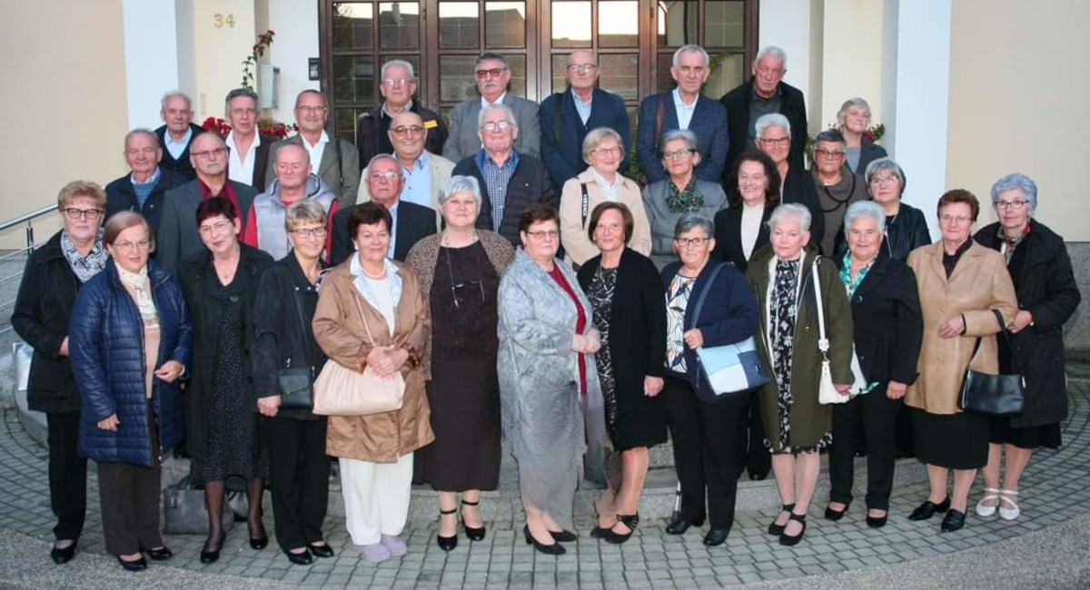 Učenici OŠ Prelog obilježili 55. godišnjicu od završetka škole Učenici OŠ Prelog obilježili 55. godišnjicu od završetka škole