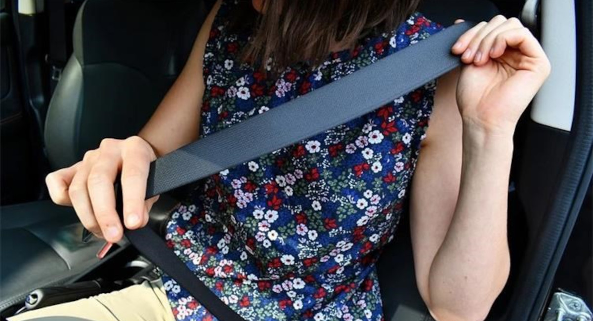 Tijekom pojačanog nadzora korištenja sigurnosnog pojasa utvrđeno ukupno 320 prometnih prekršaja Tijekom pojačanog nadzora korištenja sigurnosnog pojasa utvrđeno ukupno 320 prometnih prekršaja