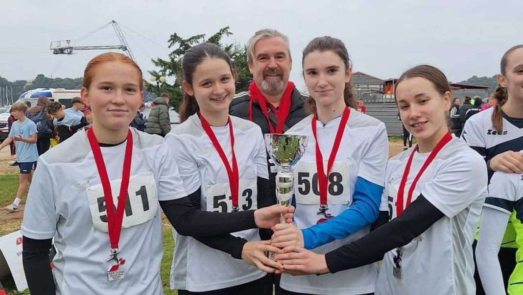 BRAVO CURE! Ena, Tesa, Lara i Hana druge u državi BRAVO CURE! Ena, Tesa, Lara i Hana druge u državi