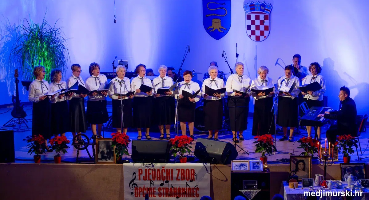 Ne propustite Zlatne hitove evergreena ove nedjelje u Strahonincu! Ne propustite Zlatne hitove evergreena ove nedjelje u Strahonincu!