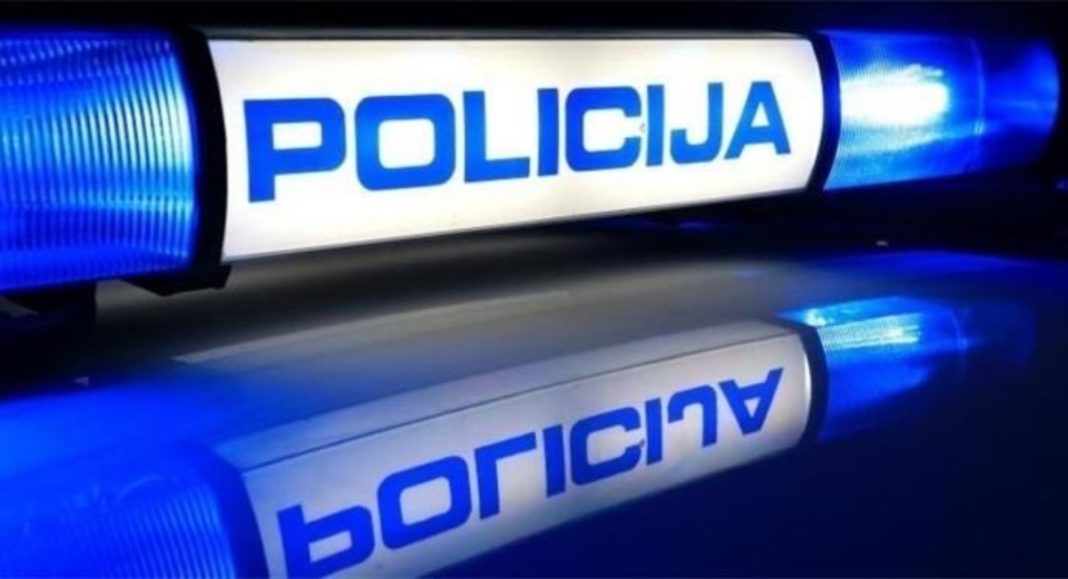 U Peklenici 32-godišnji vozač automobilom naletio na pješaka koji je pod utjecajem alkohola ležao na cesti U Peklenici 32-godišnji vozač automobilom naletio na pješaka koji je pod utjecajem alkohola ležao na cesti