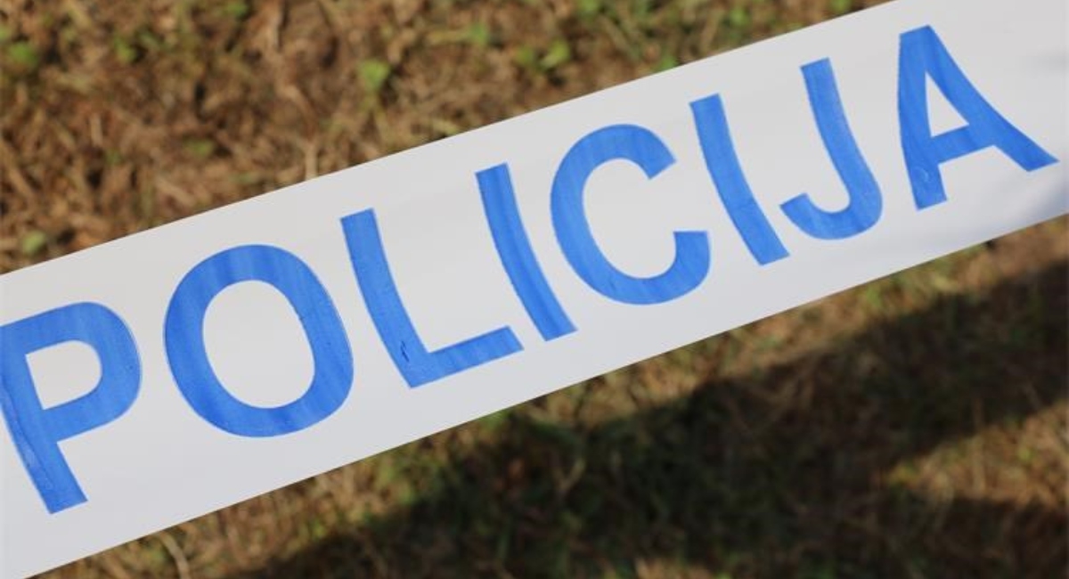 Utvrđen uzrok požara u Čehovcu u kojem je izgorio osobni automobil Utvrđen uzrok požara u Čehovcu u kojem je izgorio osobni automobil