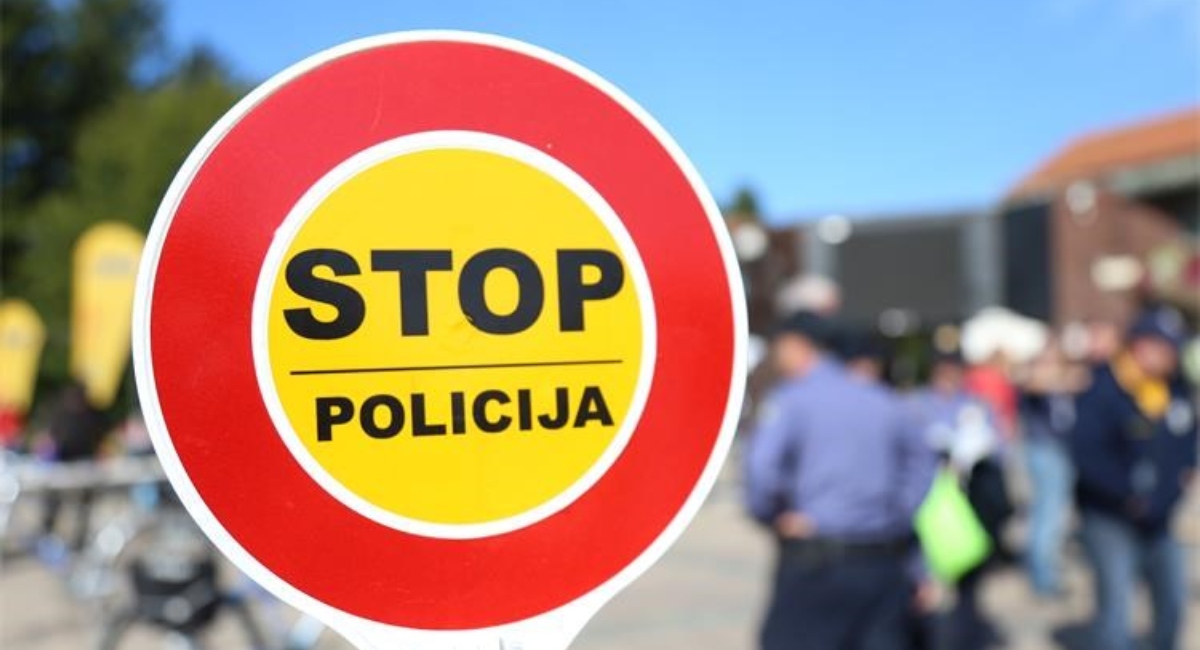 Tijekom pojačanih aktivnosti povodom Martinja utvrđen 21 prekršaj upravljanja vozilima pod utjecajem alkohola Tijekom pojačanih aktivnosti povodom Martinja utvrđen 21 prekršaj upravljanja vozilima pod utjecajem alkohola