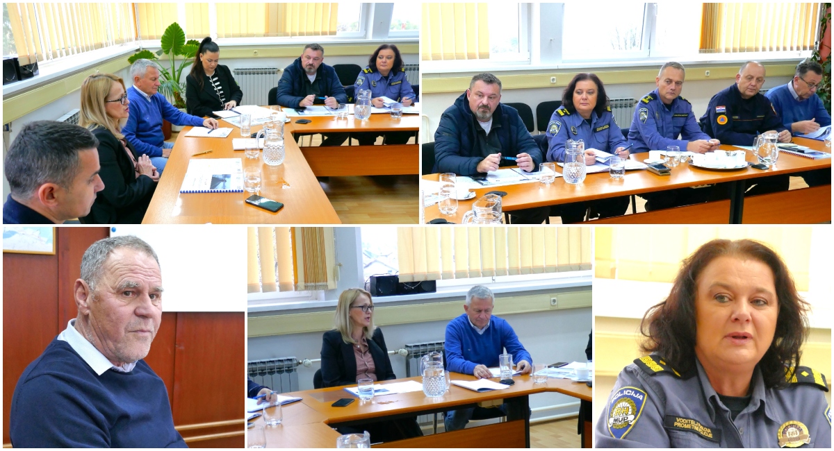 FOTO Sve je spremno za borbu s poledicom i snijegom! FOTO Sve je spremno za borbu s poledicom i snijegom!