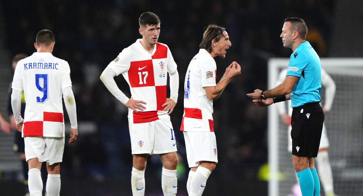 Hrvatska kapitulirala u Glasgowu, na Poljudu pada odluka o četvrtfinalu Hrvatska kapitulirala u Glasgowu, na Poljudu pada odluka o četvrtfinalu