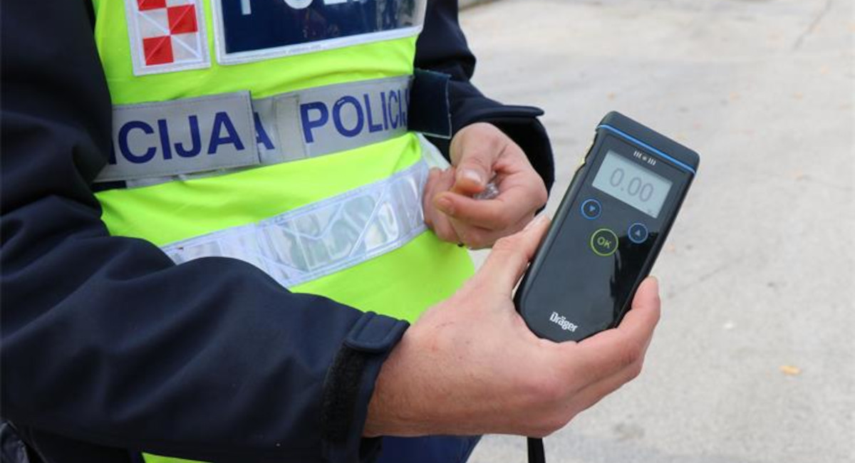 Tijekom akcije “Alkohol i brzina” utvrđen 31 prekršaj Tijekom akcije “Alkohol i brzina” utvrđen 31 prekršaj