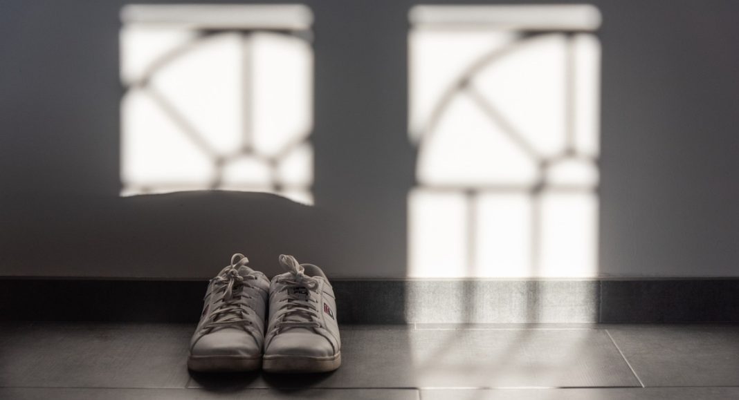 Mladić osumnjičen za krađu iz trgovine sportskom opremom Mladić osumnjičen za krađu iz trgovine sportskom opremom