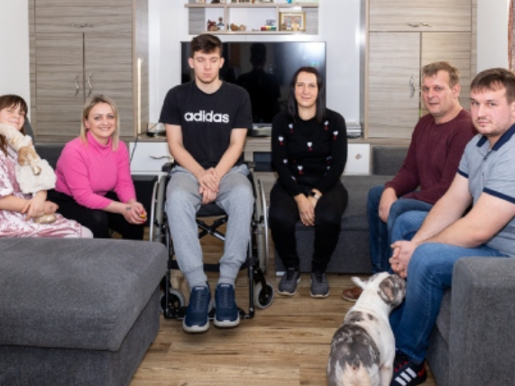 Do božićnog čuda dijele nas još samo 2.000 eura Do božićnog čuda dijele nas još samo 2.000 eura