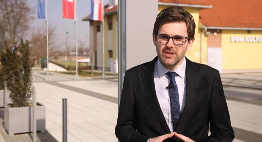 Načelnik Valentino Škvorc: ‘Neka vas Božja prisutnost prati svakog dana u 2025. godini’ Načelnik Valentino Škvorc: ‘Neka vas Božja prisutnost prati svakog dana u 2025. godini’