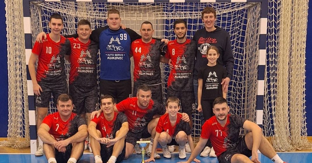 Dvoranska titula pripala ekipi “Auto servis Kukovec” Dvoranska titula pripala ekipi “Auto servis Kukovec”