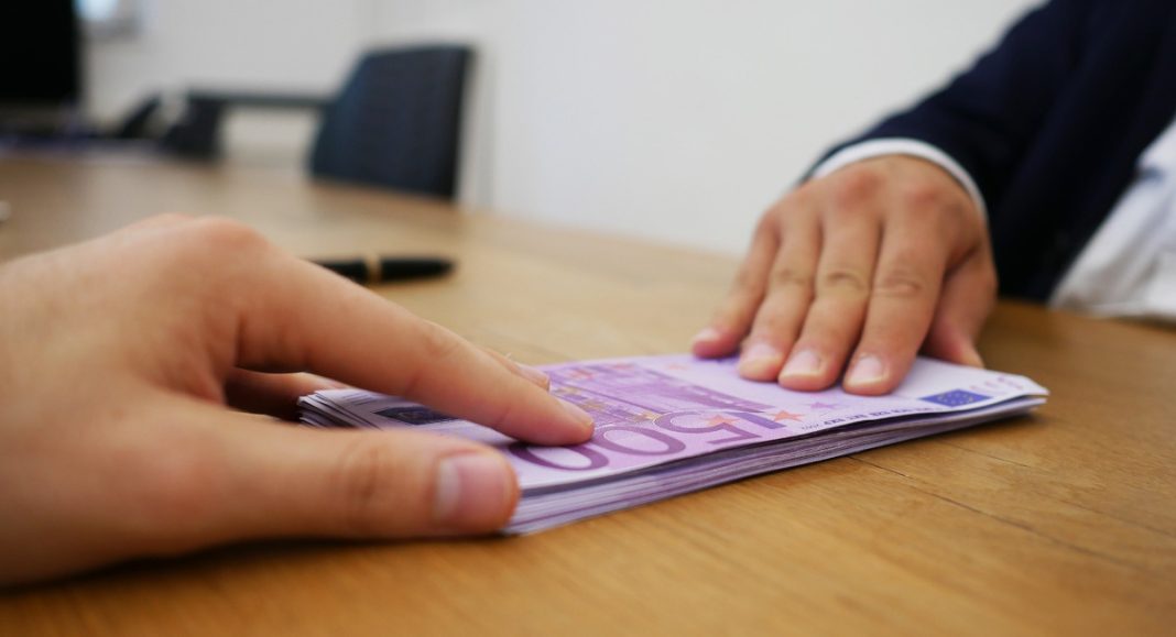 Slučaj iz Međimurja: Posudio novac teško bolesnoj ženi, a zatim je ucjenjivao i prijetio joj! Slučaj iz Međimurja: Posudio novac teško bolesnoj ženi, a zatim je ucjenjivao i prijetio joj!