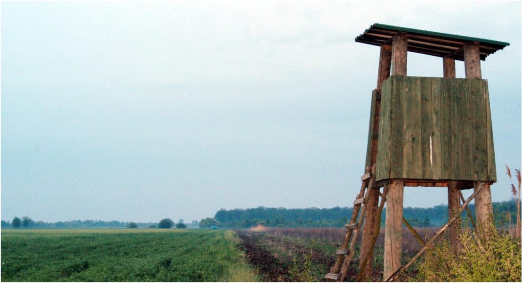 U šumi između Gornjeg Hrašćana i Pušćina ukradeni razni dijelovi lovačkih čeka te hranilišta za krupnu i sitnu divljač U šumi između Gornjeg Hrašćana i Pušćina ukradeni razni dijelovi lovačkih čeka te hranilišta za krupnu i sitnu divljač