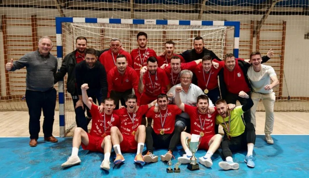 KLUPSKO PRVENSTVO: Podturen na tronu KLUPSKO PRVENSTVO: Podturen na tronu