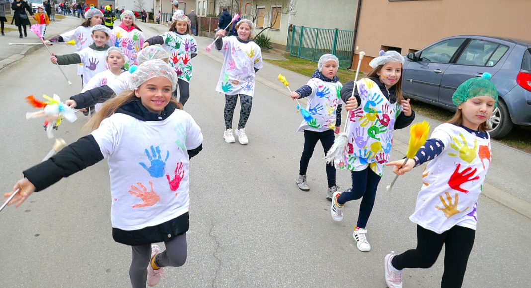 Prošle godine u 17 međimurskih mjesta nije rođeno ni jedno dijete! Evo njihovih imena! Prošle godine u 17 međimurskih mjesta nije rođeno ni jedno dijete! Evo njihovih imena!