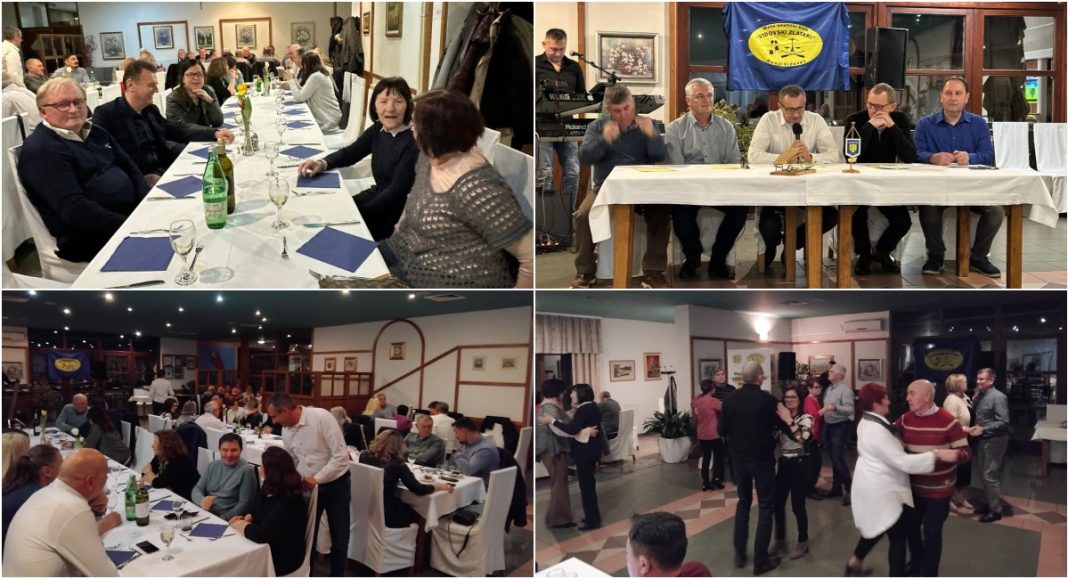 FOTO Članovi Moto nautičkog kluba ‘Vidovski zlatari’ održali godišnju skupštinu FOTO Članovi Moto nautičkog kluba ‘Vidovski zlatari’ održali godišnju skupštinu