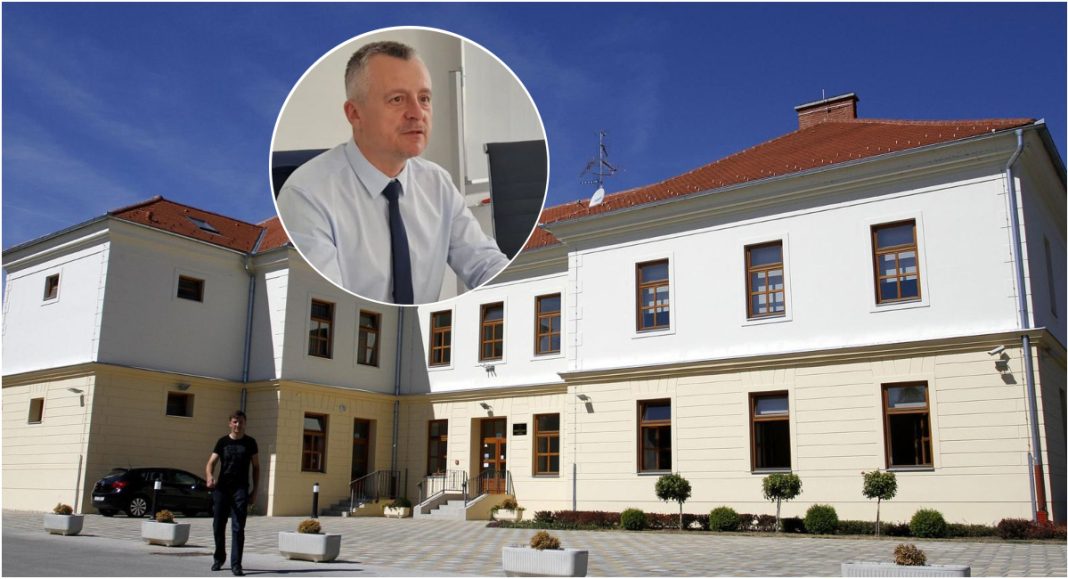 Prijedlog Vijeća veleučilišta za pokretanje postupka razrješenja dekana Igora Klopotana je neosnovan Prijedlog Vijeća veleučilišta za pokretanje postupka razrješenja dekana Igora Klopotana je neosnovan