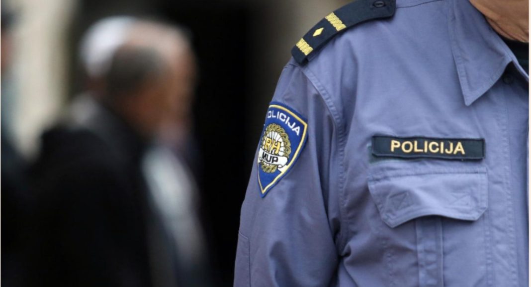 Sumnja se da su preplatili vozila oko 800.000 eura Sumnja se da su preplatili vozila oko 800.000 eura