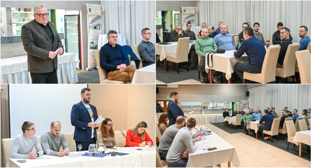 FOTO Sjajna 2024. godina za tenisače iz Preloga, nova godina donosi novi zamah FOTO Sjajna 2024. godina za tenisače iz Preloga, nova godina donosi novi zamah