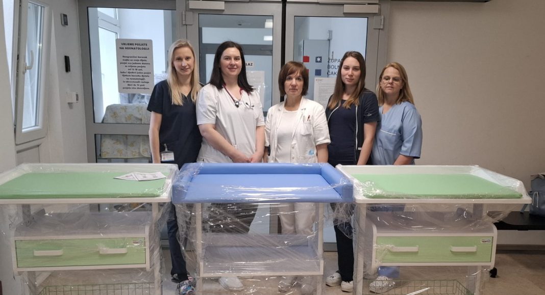 Tvrtka Net d.o.o. donirala ŽB Čakovec kolica za prematanje Tvrtka Net d.o.o. donirala ŽB Čakovec kolica za prematanje