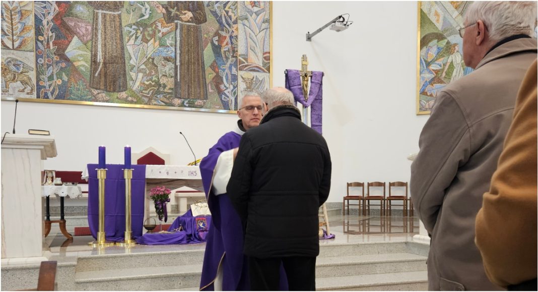 Obilježena Pepelnica u župnoj crkvi Svetog Antuna Padovanskog u Čakovcu Obilježena Pepelnica u župnoj crkvi Svetog Antuna Padovanskog u Čakovcu