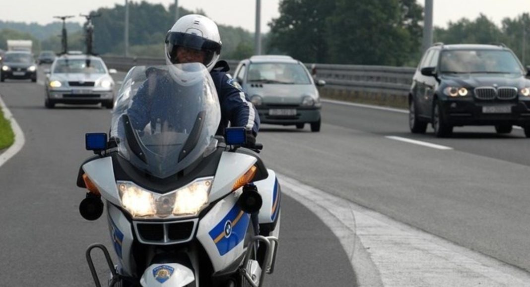 Apel vozačima mopeda i motocikala ususret toplom vikendu Apel vozačima mopeda i motocikala ususret toplom vikendu