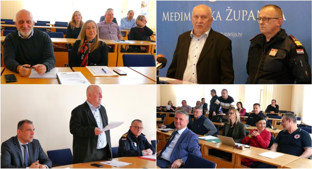 Sve je spremno za ovogodišnju protupožarnu sezonu i osiguran novac za tehniku i vatrogasce na dislokacijama na Jadranu! Sve je spremno za ovogodišnju protupožarnu sezonu i osiguran novac za tehniku i vatrogasce na dislokacijama na Jadranu!