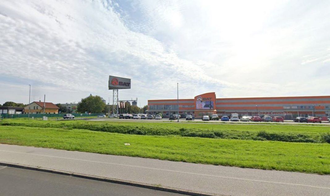 Sudar dva vozila kod centra Bat u Čakovcu – nema ozlijeđenih Sudar dva vozila kod centra Bat u Čakovcu – nema ozlijeđenih