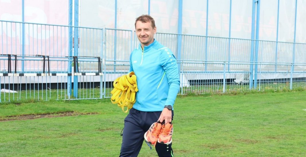 Murk je Kovina desna ruka Murk je Kovina desna ruka