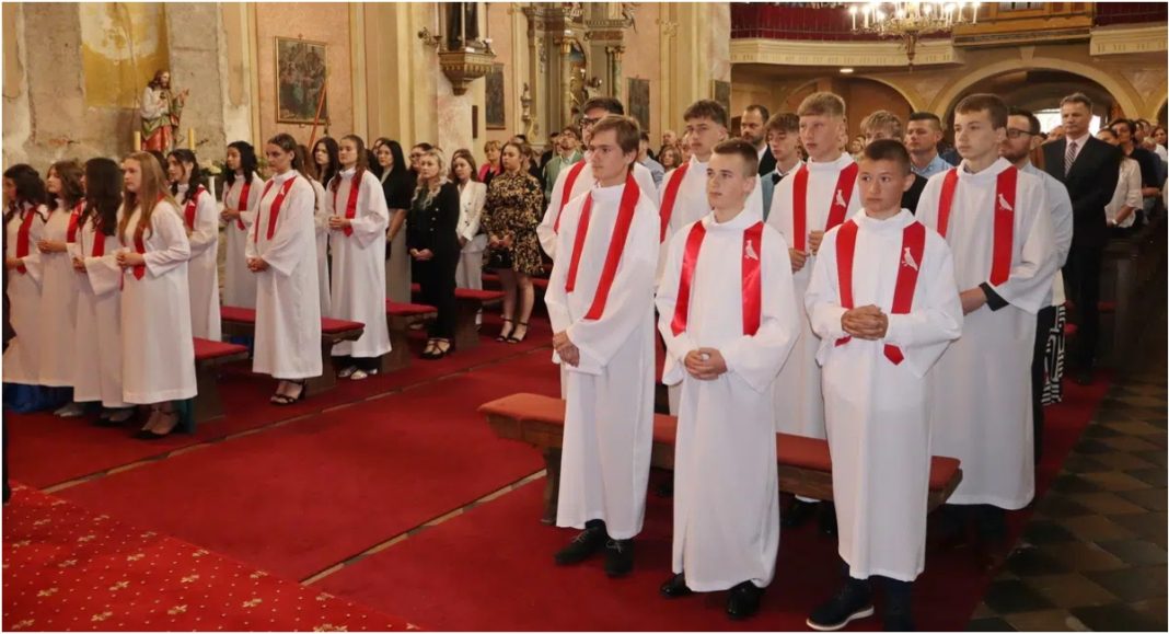 Donosimo točno vrijeme slavlja Svete potvrde u svim međimurskim župama: prva je u Strahonincu 1. svibnja! Donosimo točno vrijeme slavlja Svete potvrde u svim međimurskim župama: prva je u Strahonincu 1. svibnja!