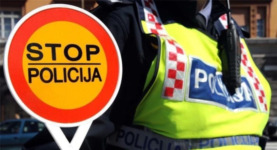 Zbog počinjenja najtežih prometnih prekršaja 30-godišnjoj vozačici privremeno oduzet automobil Zbog počinjenja najtežih prometnih prekršaja 30-godišnjoj vozačici privremeno oduzet automobil