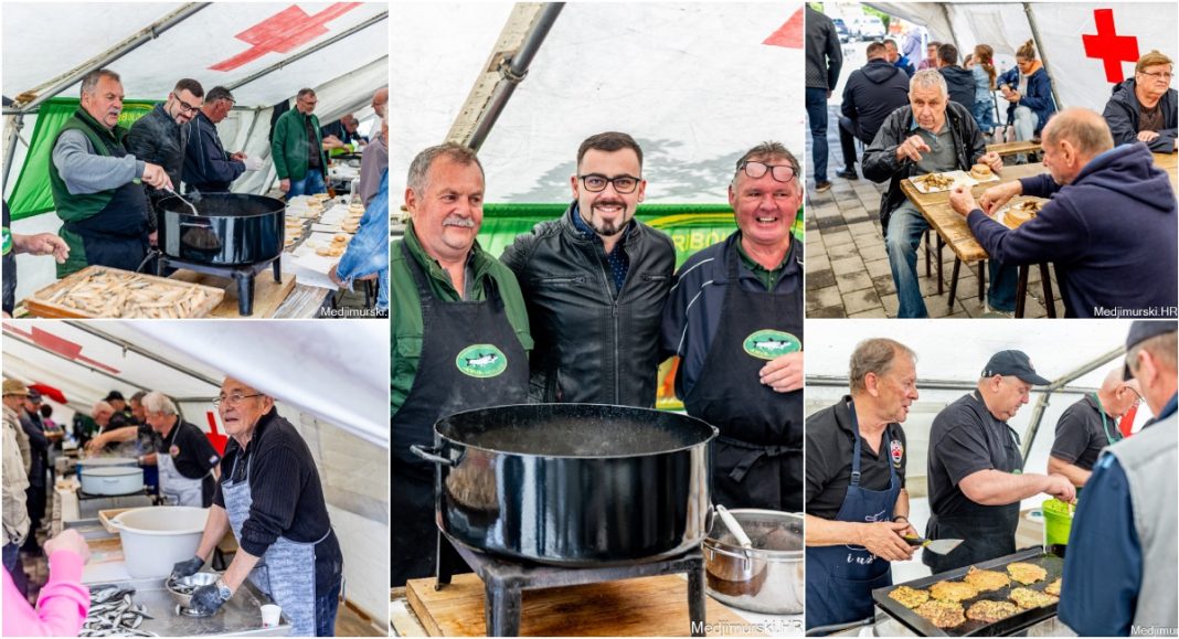 FOTO/VIDEO Podjela prženih ribica u Nedelišću i ove godine privukla veliki broj mještana i gostiju FOTO/VIDEO Podjela prženih ribica u Nedelišću i ove godine privukla veliki broj mještana i gostiju