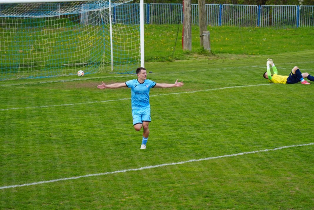 Veneri dvoboj “brežnih”, Šenji dvostruki strijelac Veneri dvoboj “brežnih”, Šenji dvostruki strijelac