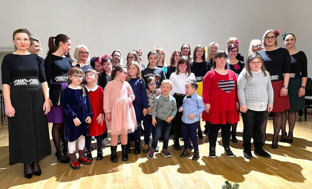 Veliki ljudi čine Udrugu Down, koja je postala simbol nade, podrške i hrabrosti za mnoge obitelji! Veliki ljudi čine Udrugu Down, koja je postala simbol nade, podrške i hrabrosti za mnoge obitelji!