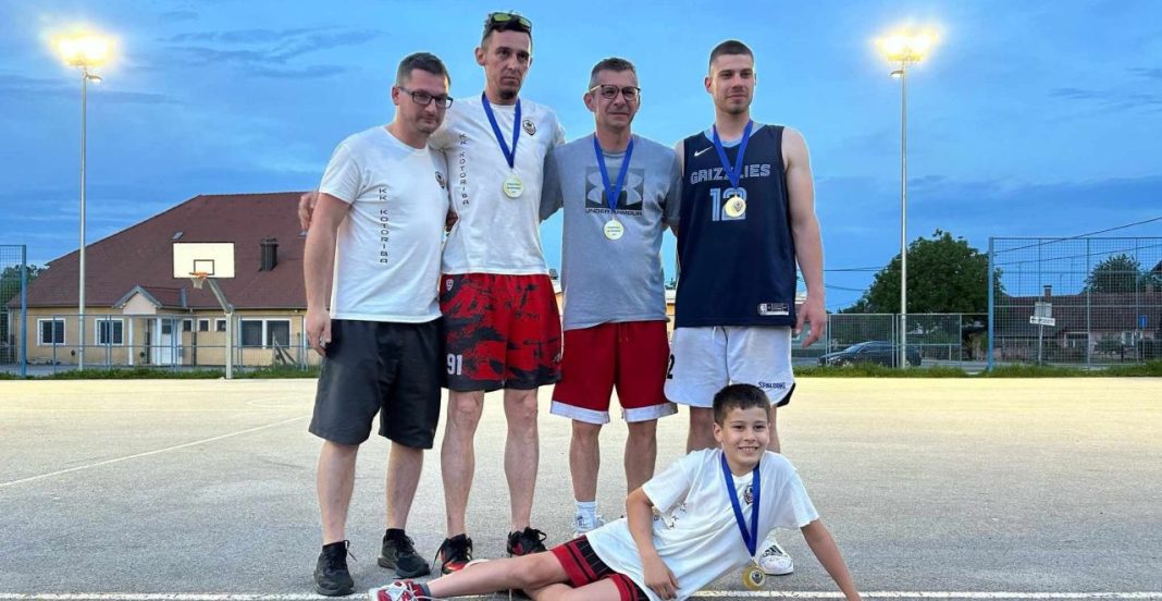 KK Kotoriba: David, Vedran, Roberto i Vito najbolji u streetballu KK Kotoriba: David, Vedran, Roberto i Vito najbolji u streetballu