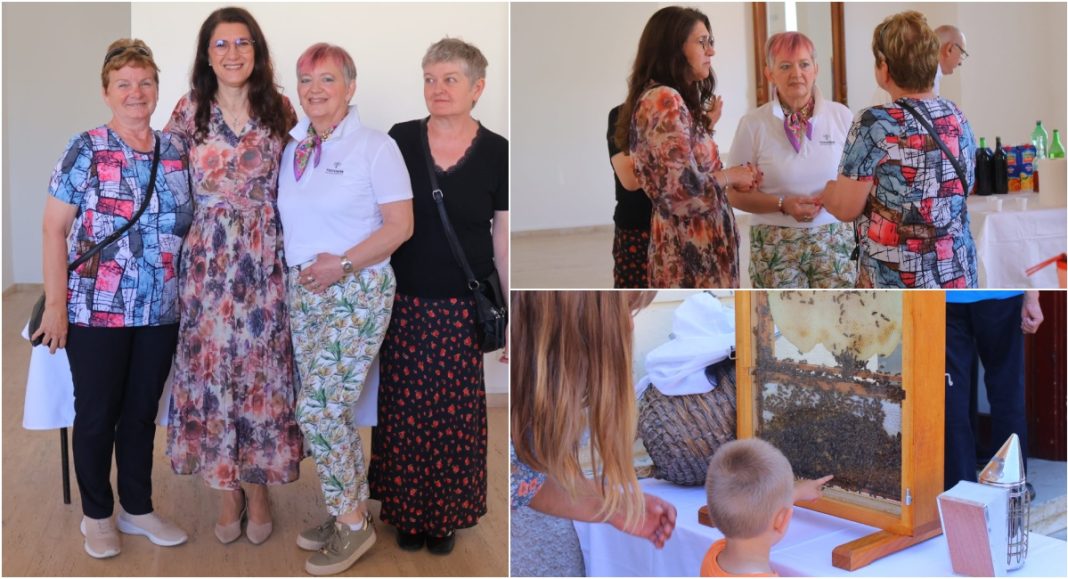 FOTO U Zgradi Scheier održano predavanje o kvaliteti i označavanju pčelinjih proizvoda FOTO U Zgradi Scheier održano predavanje o kvaliteti i označavanju pčelinjih proizvoda