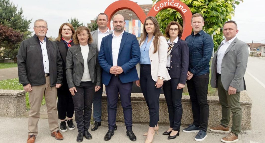 Emanuel Sinković i njegov tim dobili čak 7 mjesta u Općinskom vijeću, dok oporba samo 2! Emanuel Sinković i njegov tim dobili čak 7 mjesta u Općinskom vijeću, dok oporba samo 2!