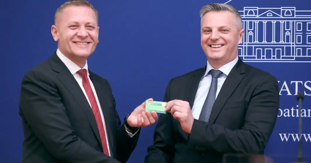 Bivši gradonačelnik kojem sude da je lažirao prijetnje dobio manje od 1000 glasova Bivši gradonačelnik kojem sude da je lažirao prijetnje dobio manje od 1000 glasova