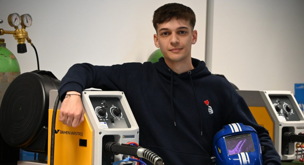 Filip Novosel iz Tehničke škole Čakovec: „Uz trud i predanost sve se može ostvariti“ Filip Novosel iz Tehničke škole Čakovec: „Uz trud i predanost sve se može ostvariti“