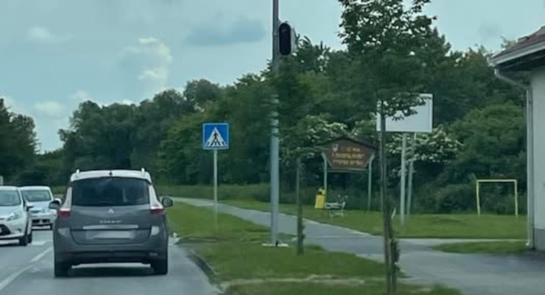 Vozači, oprez! U Ulici bana Josipa Jelačića postavljena nova prometna kamera Vozači, oprez! U Ulici bana Josipa Jelačića postavljena nova prometna kamera