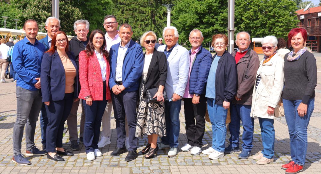 To su ljudi koji će Čakovec učiniti još ljepšim i boljim, a društveni život bogatijim i raznovrsnijim! To su ljudi koji će Čakovec učiniti još ljepšim i boljim, a društveni život bogatijim i raznovrsnijim!
