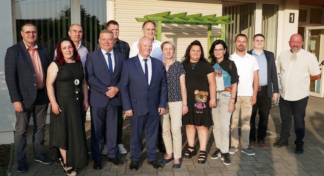 FOTO Oni će sljedeće 4 godine vladati Strahonincem! FOTO Oni će sljedeće 4 godine vladati Strahonincem!