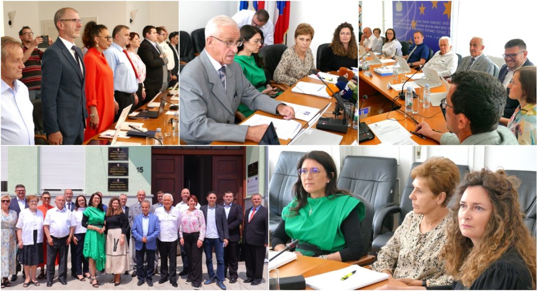 FOTO Novoizabranim vijećnicima čestitala je i gradonačelnica Grada Čakovca Ljerka Cividini! FOTO Novoizabranim vijećnicima čestitala je i gradonačelnica Grada Čakovca Ljerka Cividini!