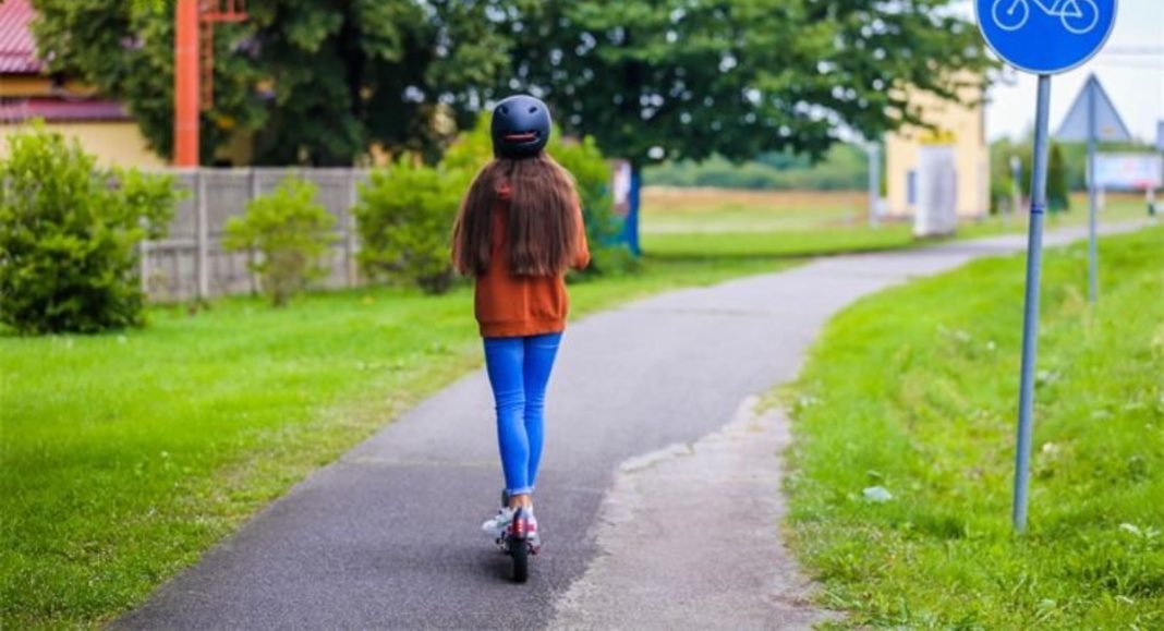 U dvije prometne nesreće teško ozlijeđeni vozači električnih romobila U dvije prometne nesreće teško ozlijeđeni vozači električnih romobila