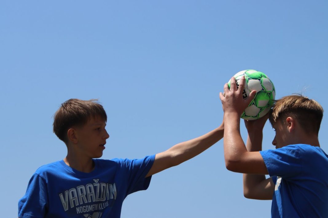 MNS: Nove lopte za nogometne klubove i škole nogometa MNS: Nove lopte za nogometne klubove i škole nogometa