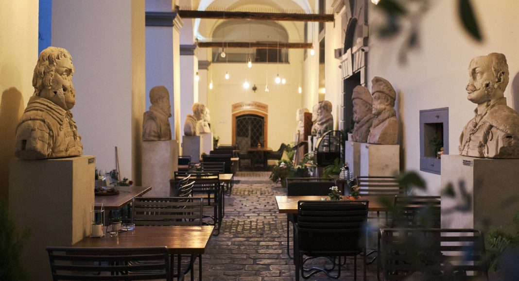 Restoran Stari grad Čakovec: Mjesto gdje se spaja najbolje iz prirode, tradicije i trenutka Restoran Stari grad Čakovec: Mjesto gdje se spaja najbolje iz prirode, tradicije i trenutka