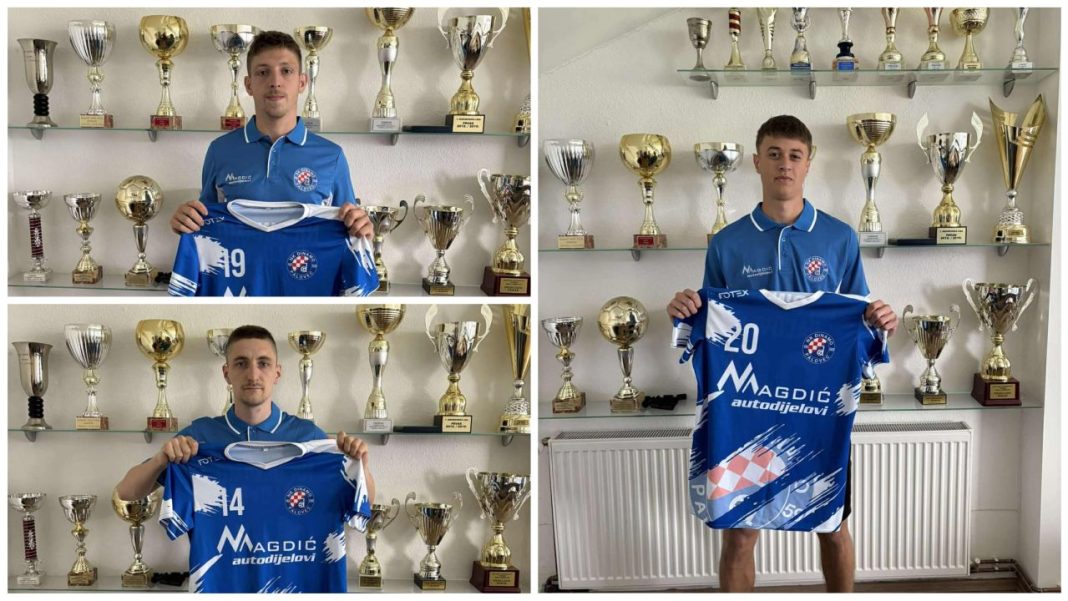 Tri igrača potpisala za Dinamo (P) Tri igrača potpisala za Dinamo (P)