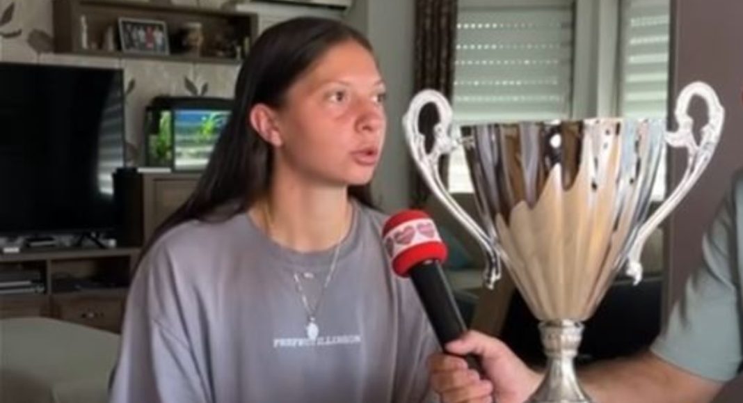 VIDEO Antonia Ružić na sjevernoameričkoj turneji pred izazovima karijere u Montrealu, Cincinnatiju i na US Openu VIDEO Antonia Ružić na sjevernoameričkoj turneji pred izazovima karijere u Montrealu, Cincinnatiju i na US Openu